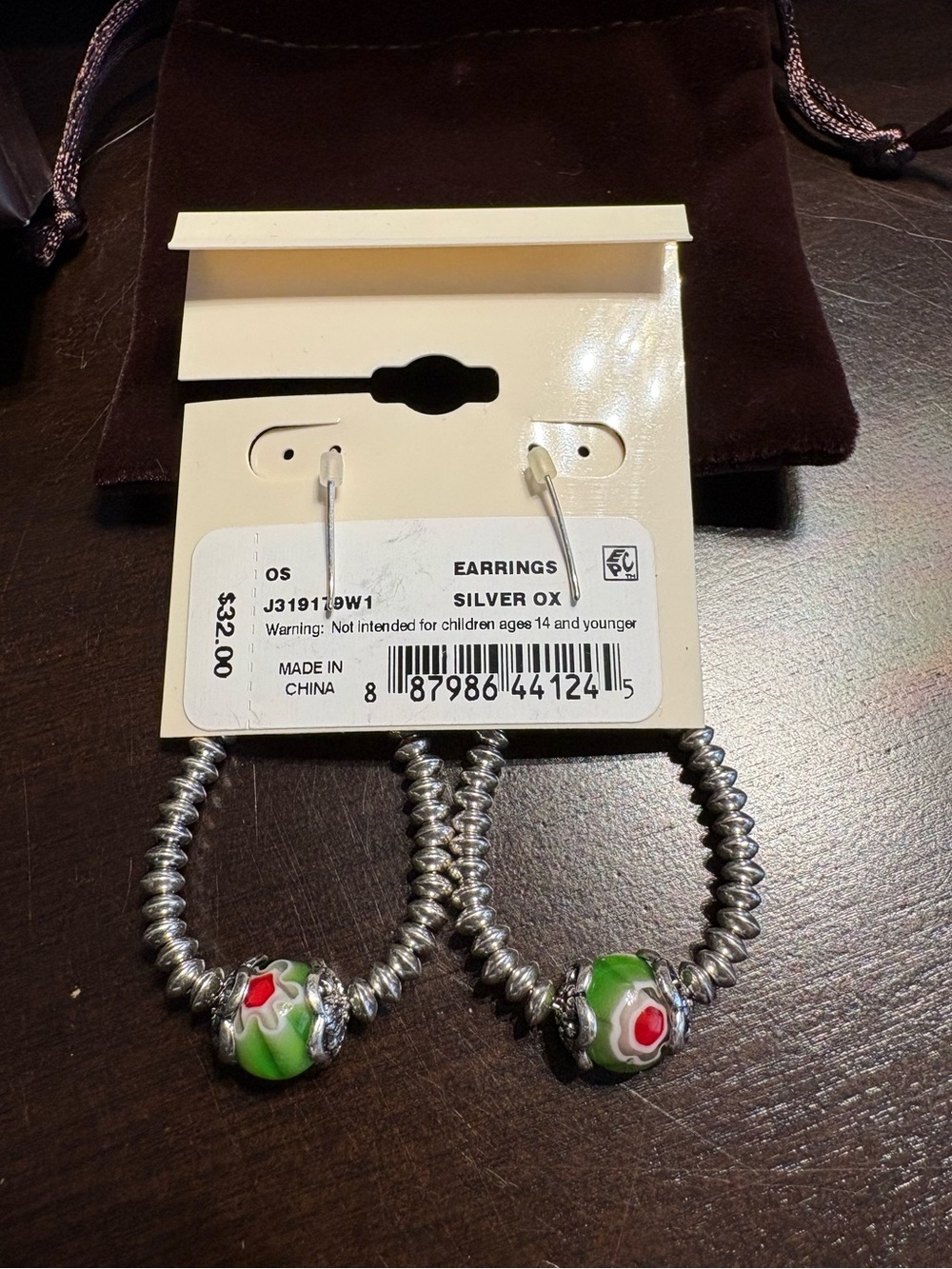 Patricia Nash Tear Drop Earrings NWT Silver Ox / Green - Picture 5 of 5